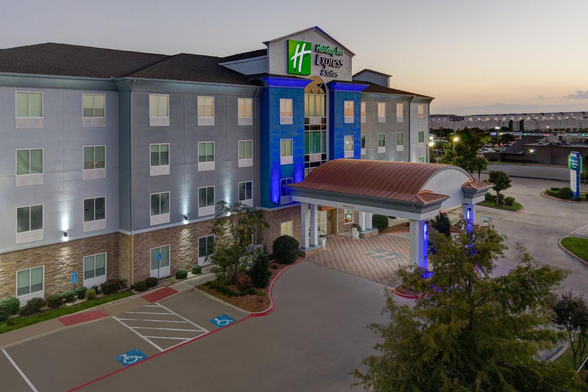 Holiday Inn Express Hotel & Suites Dallas West By Ihg Exterior photo